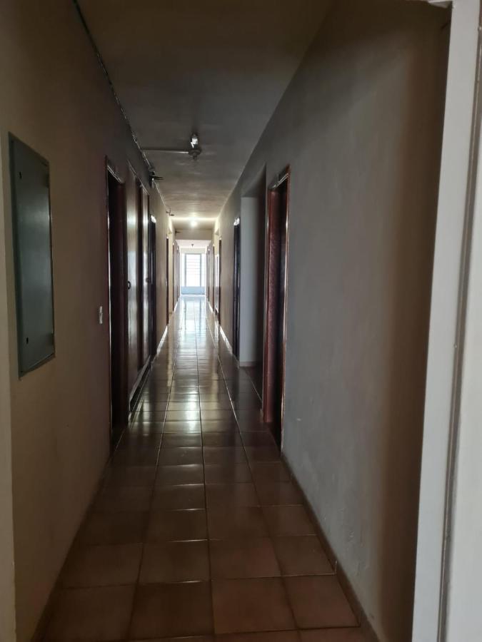 Hotel Gloria لوندرينا المظهر الخارجي الصورة